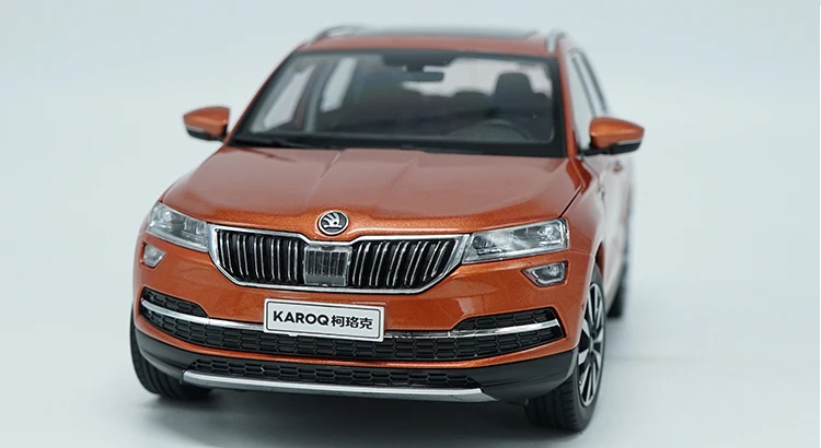 1:18 литая под давлением модель для Skoda KAROQ Sport line оранжевый внедорожник сплав игрушка автомобиль коллекция оригинальная коробка