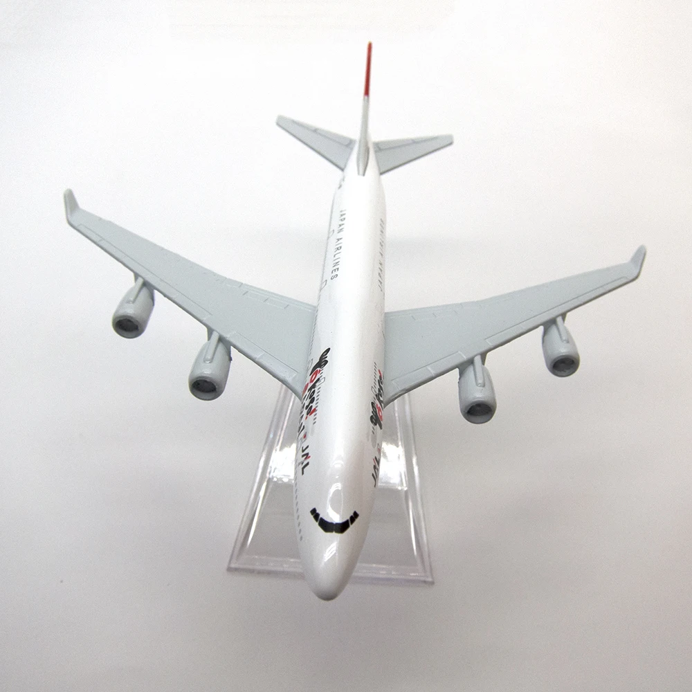 Самолёт в масштабе 1/400 самолёт Боинг 747 Йоко японские авиалинии самолет из сплава