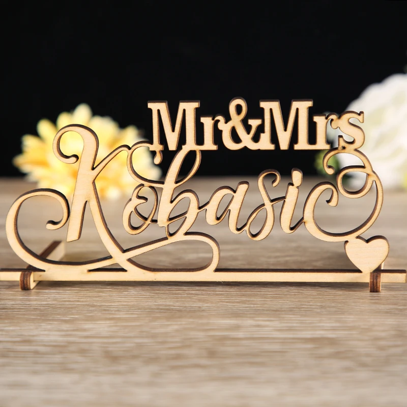 Mr and Mrs Sign. Script Свадебный деревянный знак имени. персональный знак имени. Свадебные decsweetheart Свадебные Украшение стола центральным