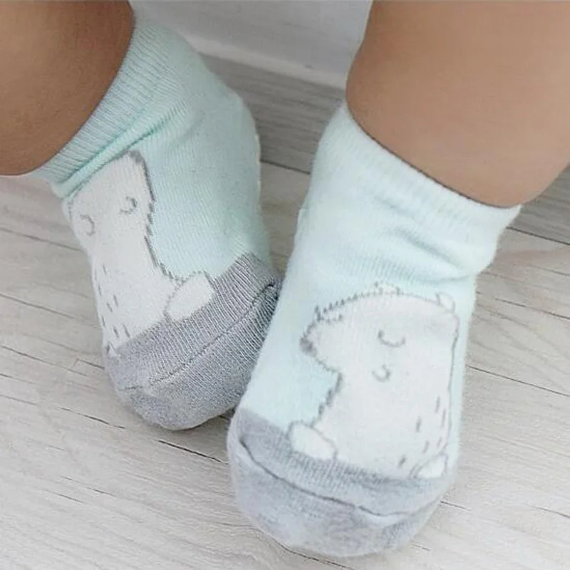 Baby Socks Green Милый Хлопок характер Детские носки для Носки для девочек и мальчиков с резиновой подошвой Нескользящие зимние Носки для девочек одежда с героями мультфильмов Интимные аксессуары Meias - Цвет: Baby Socks Green