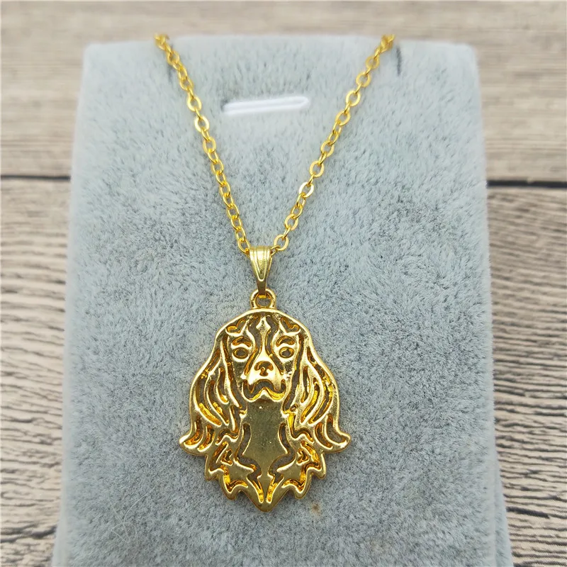 

Женское ожерелье с подвеской кавалер Кинг Чарльз из новой коллекции