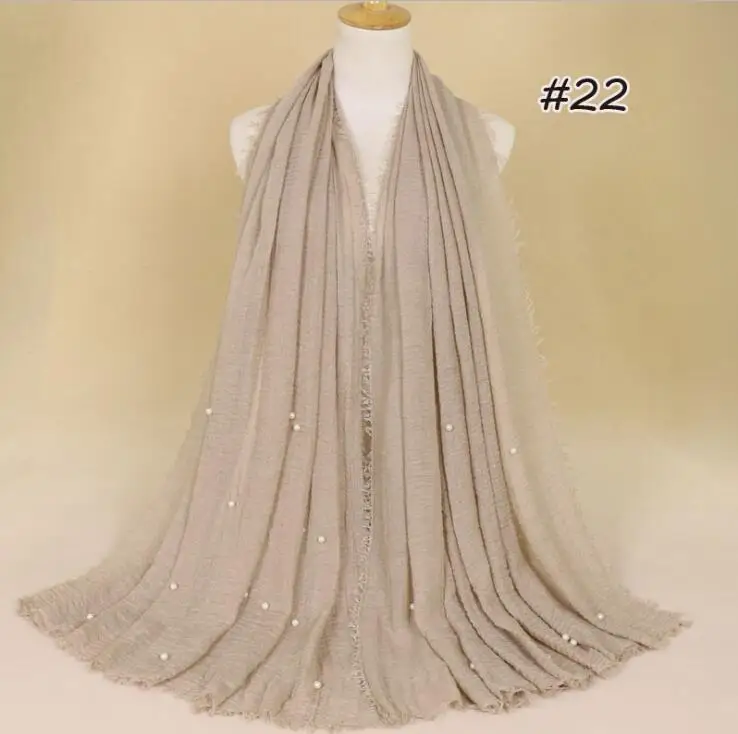 22 light khaki Мусульманский женский однотонный шарф-хиджаб, Женский хлопковый высококачественный платок с жемчугом, зимние шали 190x100 см - Цвет: 22 light khaki