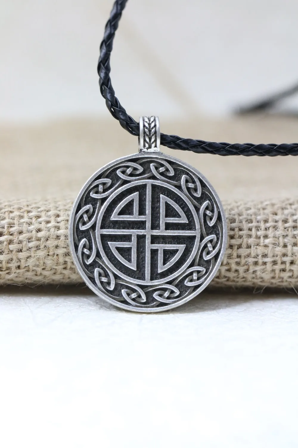 

10pcs Norse Cletics Knot Original Amulet Pendant Necklace Talisman