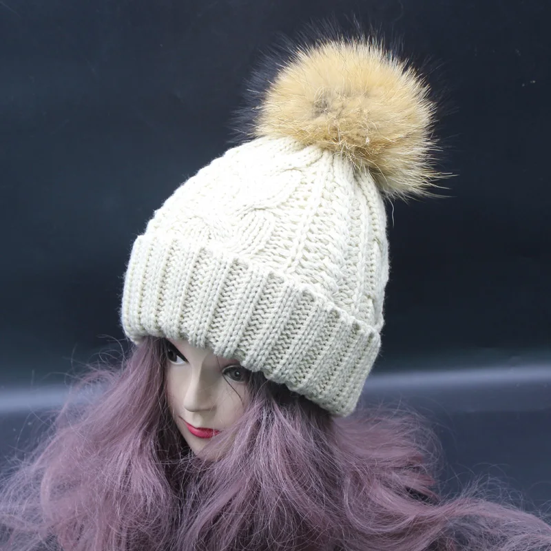 Новинка 2019 Зимняя Шапка бини женская шапка с помпоном из натурального меха енота