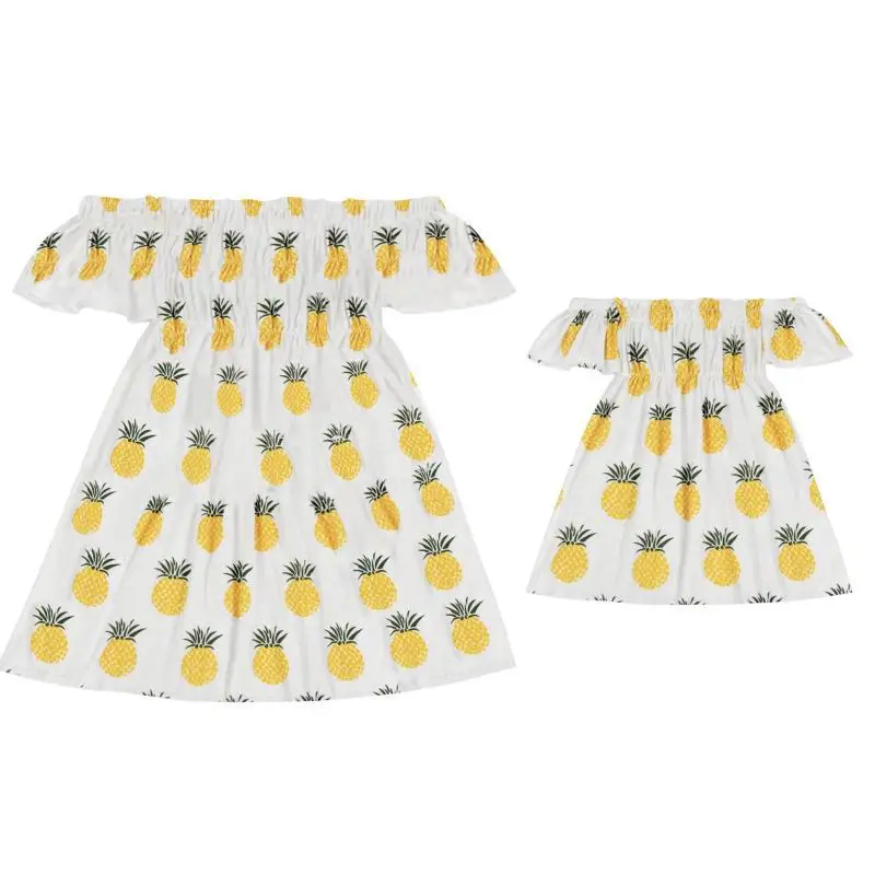 Семейные комплекты платья с открытыми плечами для мамы и дочки Макси в стиле бохо