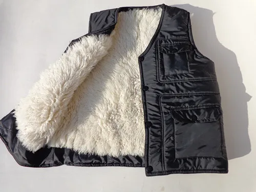 Мужской жилет северный путь на меху. Мужской жилет северный путь на меху. Жилет дублёный нагольный. Жилет овечья шерсть камуфляж. Жилет "северный путь" на меху из овечьей шерсти.