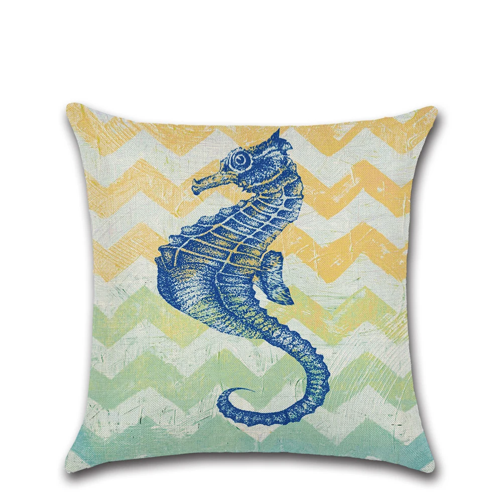 Наволочка из хлопка и льна кораллового цвета с рисунком в виде ракушки наволочка