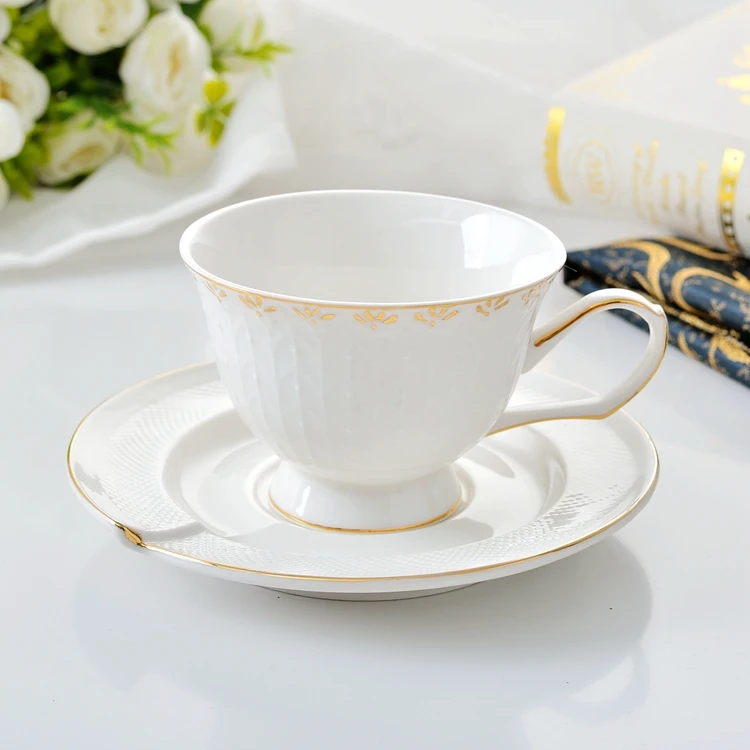 Керамическая кофейная чашка с золотым кодом европейская блюдо керамическая