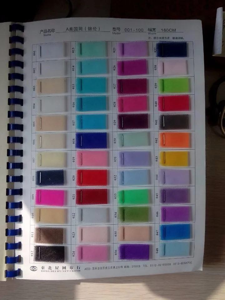 Женское вечернее платье с длинным рукавом зеленое бальное оборками для