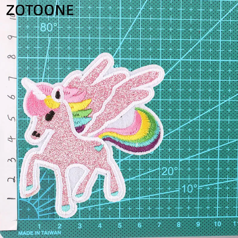 1037 ZOTOONE железные нашивки в форме единорога для полосатая одежда вышитые Diy странные вещи жалованья Фламинго милый патч стикер Аппликация G - Цвет: 1037