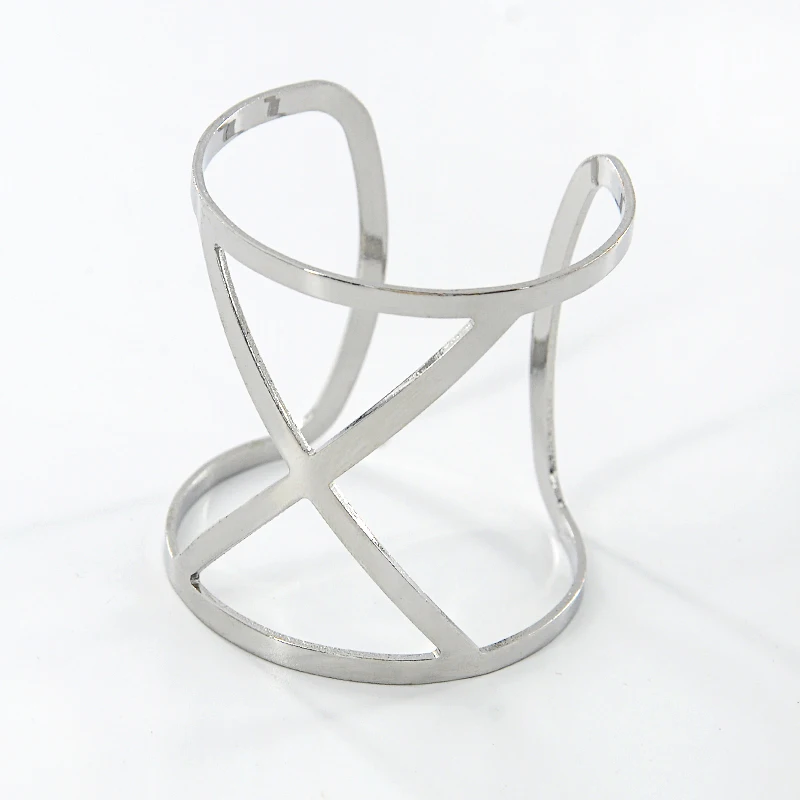 Женский браслет в стиле панк широкий золотистого и серебристого цвета с