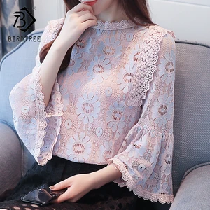 Женская кружевная блузка с длинным рукавом, белаяРозовая приталенная блузка в офисном стиле, T83730L, весна 2018