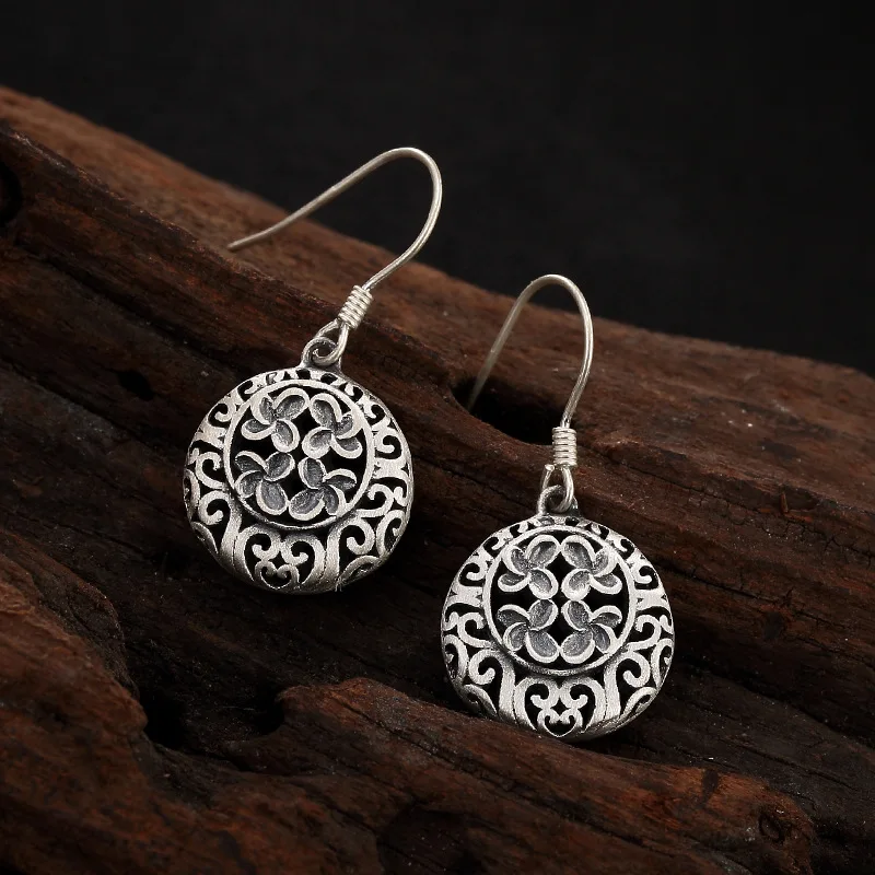 

silver S925 sterling silver, antique and auspicious clouds, high quality women's earrings earrings wholesale earrings.