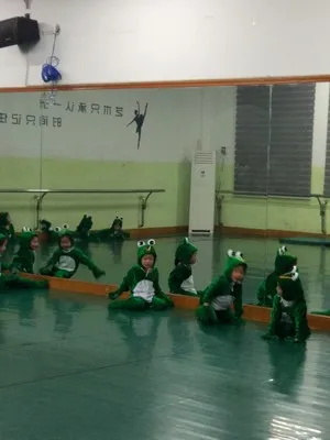 Детский танцевальный костюм лягушки tadpole ищем Мамины маленькие с мультяшными