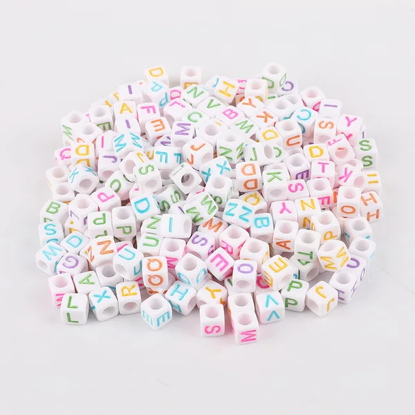 Rainbow Letter Горячее предложение! Распродажа! 100 шт./лот, 6 мм, разные виды акриловых кубиков с квадратным номером и буквами алфавита, бусины для браслета, ожерелья, ювелирных изделий, сделай сам - Цвет: Rainbow Letter