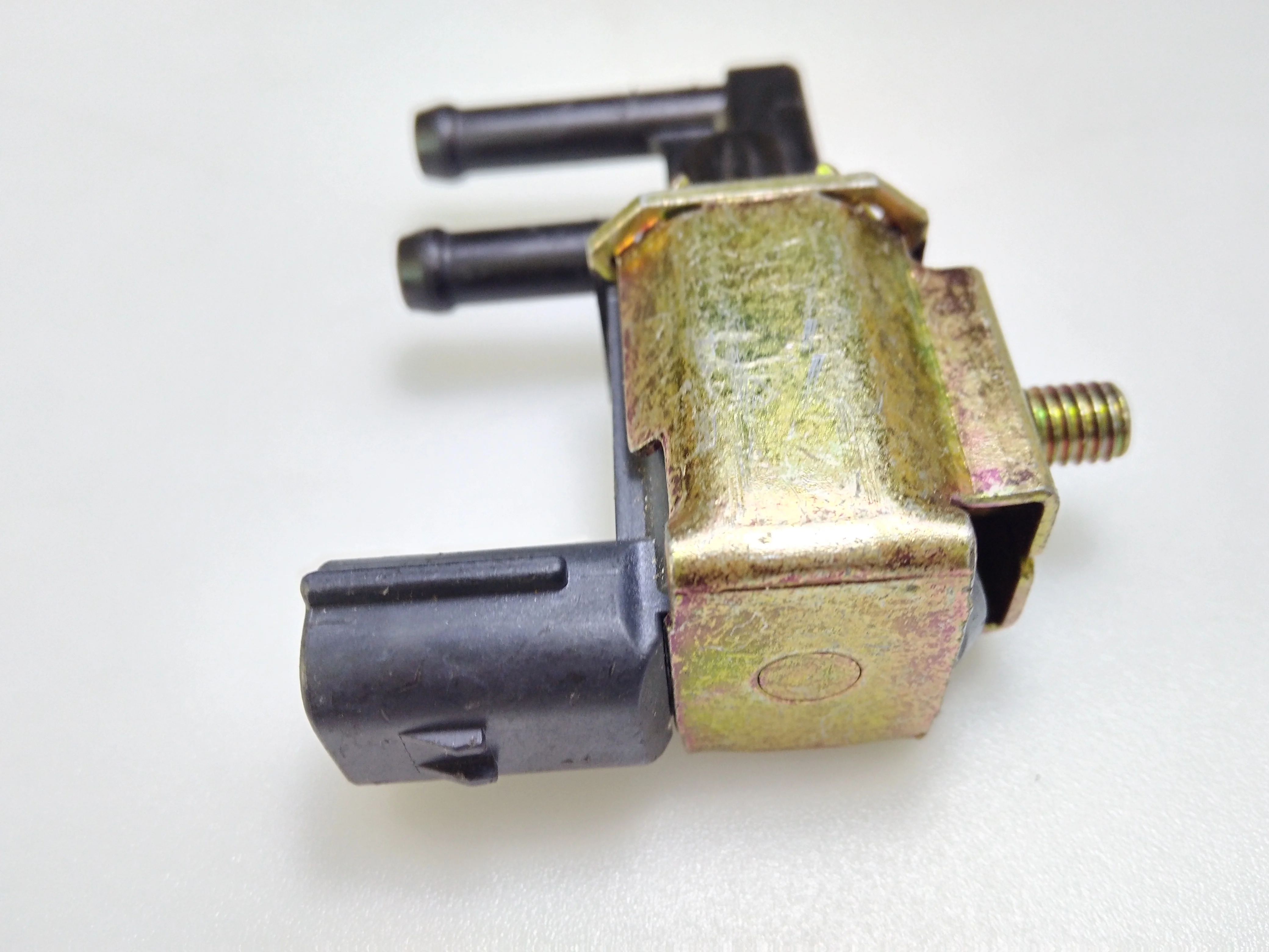 OEM K5T48486 K5T48290 18117 52G00 1811752G00 Соленоидный клапан очистки паровой канистры|Клапаны и