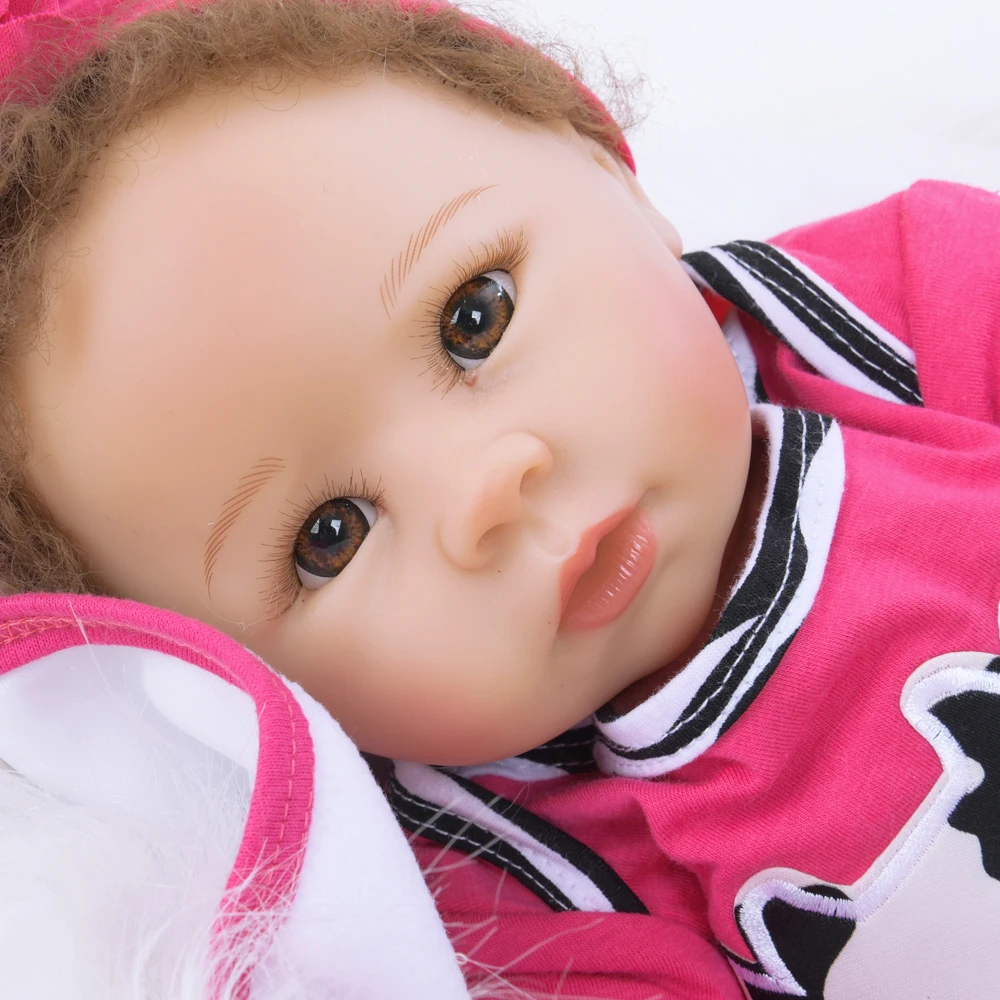 

22 Inch Eco- Friendly Realistic Silicone Cloth Body Reborn Baby Dolls Lifelike Bebe Reborn Silicone Birthday Gift Toys