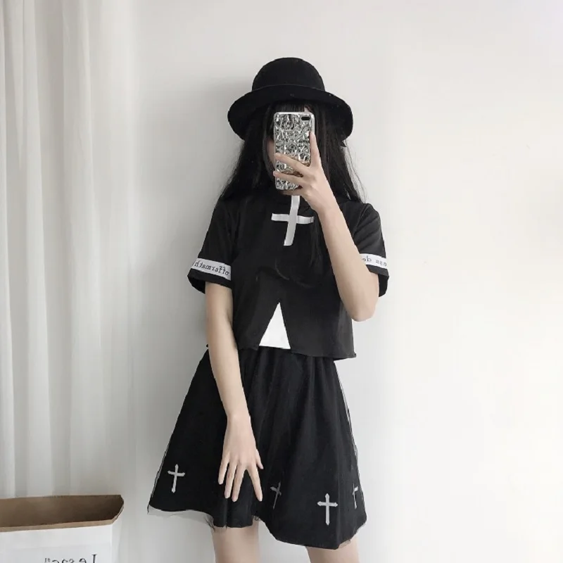 2018 Лето Harajuku футболка Женская Грудь крест накрест Черный Белый Сращивание