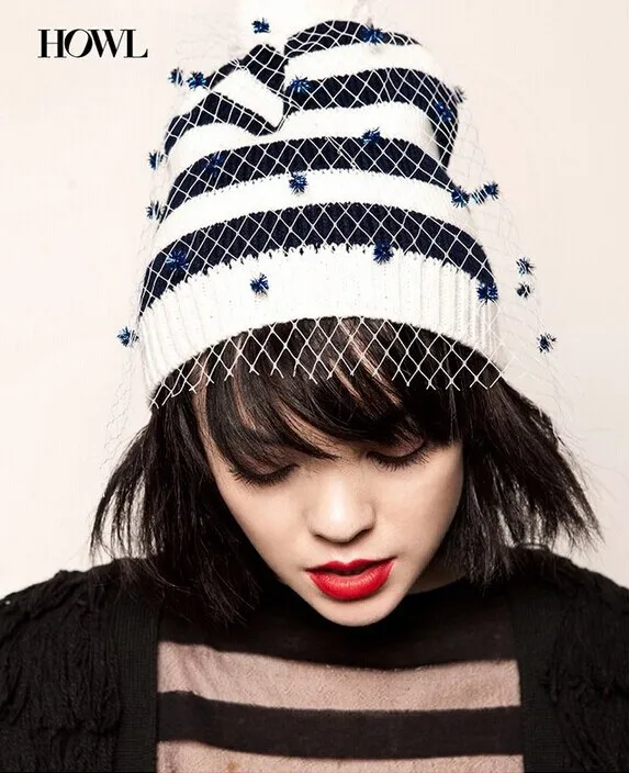 1 шт./лот) хлопок Женская мода Skullies& Beanies романтические цветные снежинки Чистая Пряжа Мантилья шапки(черный, серый