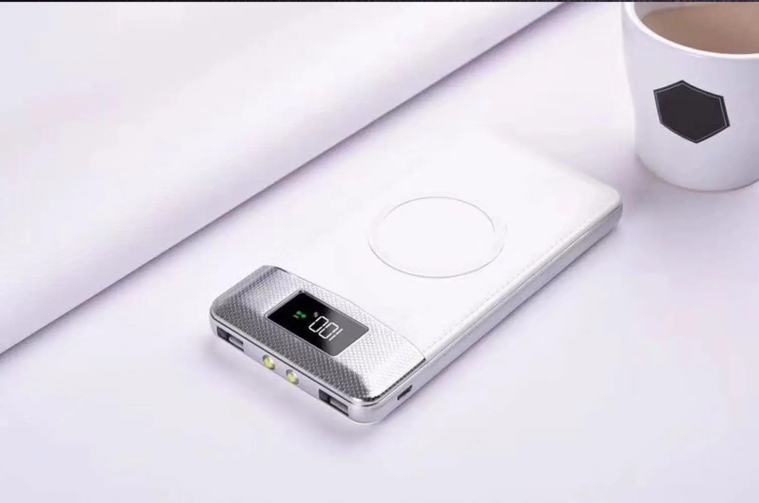 30000mah портативный двойной USB 18650 Qi Беспроводное зарядное устройство Внешний