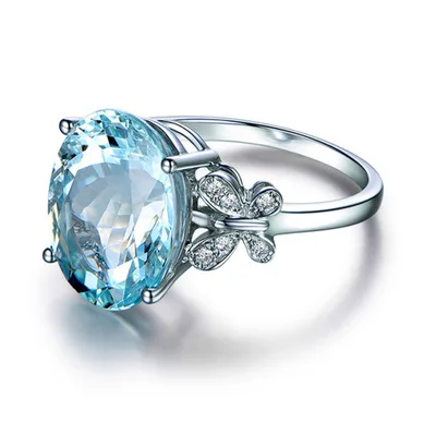 Женское кольцо с бабочкой модное дизайнерское большим небесно-голубым камнем