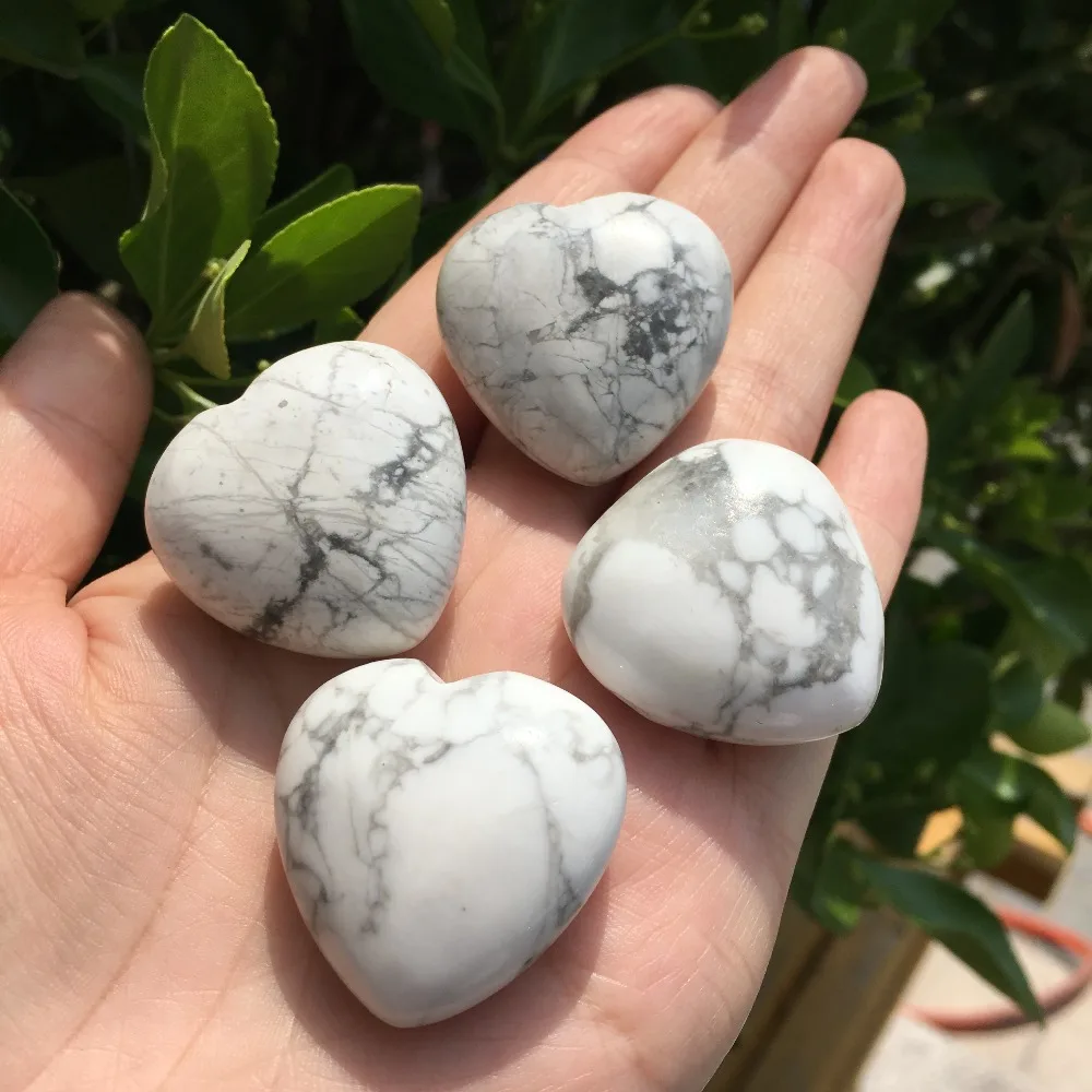 

4pcs Natural crystal white turquoise heart energy healing
