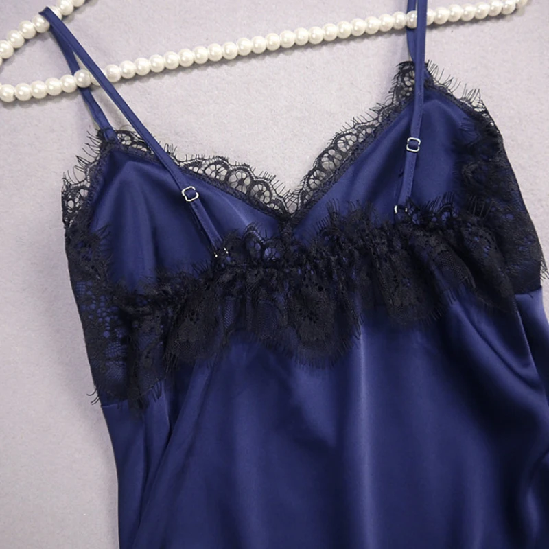 Женская кружевная ночная рубашка без рукавов на бретелях однотонная летняя