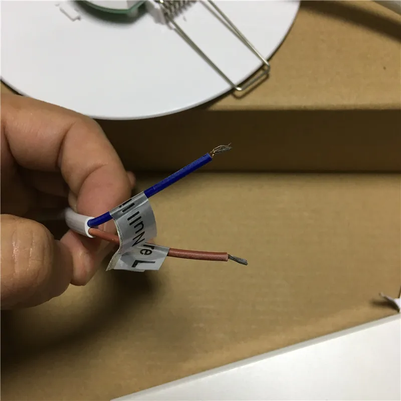 Светодиодный аварийный светильник потолочный с литиевым аккумулятором 2600 мАч