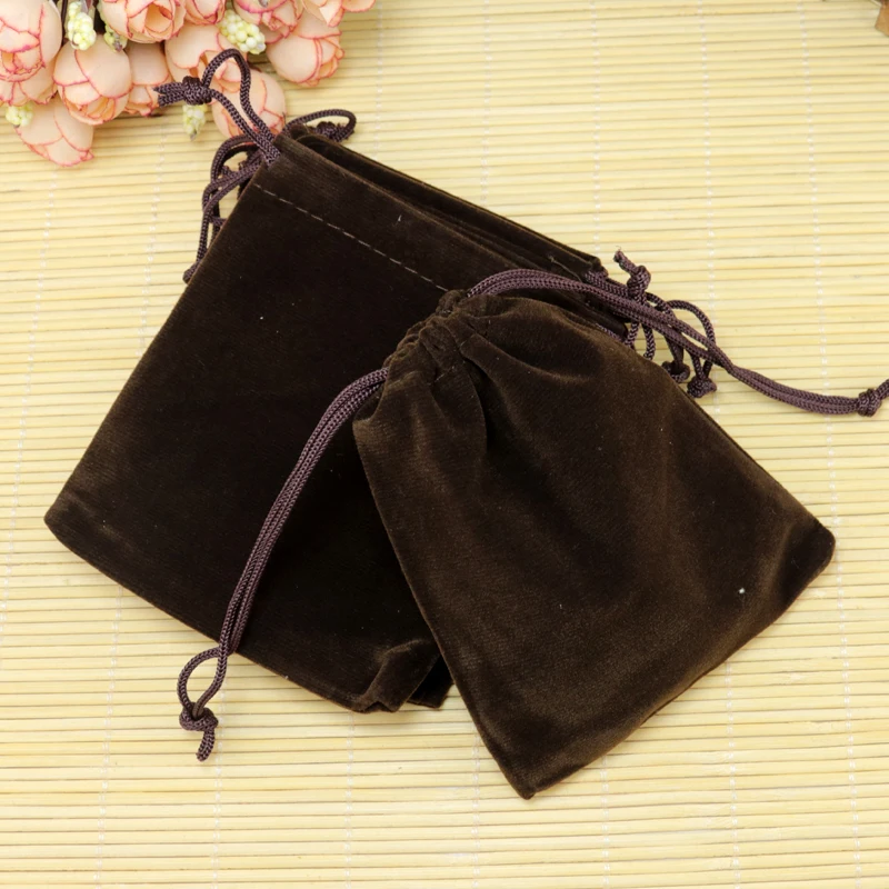 

Hot Sale 50pcs/lot Coffee Velvet Bags 9x12cm Small Jewelry Charms Gift Packaging Bags Fashion Velvet Drawstring Gift Bag Pouches