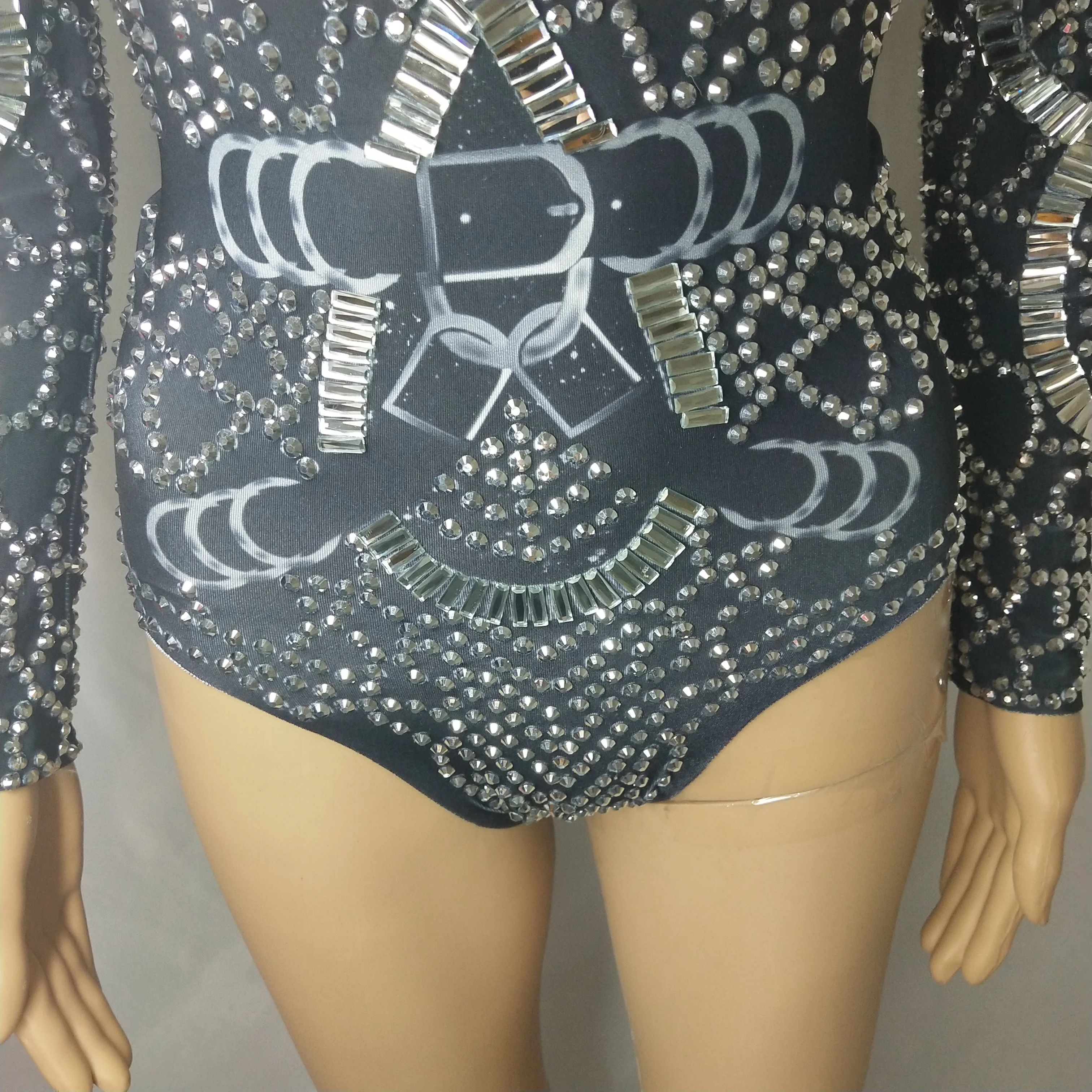 Nightclub Women Crystals Elastic Leotard Silver Black Rhinestones Long Sleeve Bodysuit Bar DJ Singer Jazz Dance Team DS Costume |
