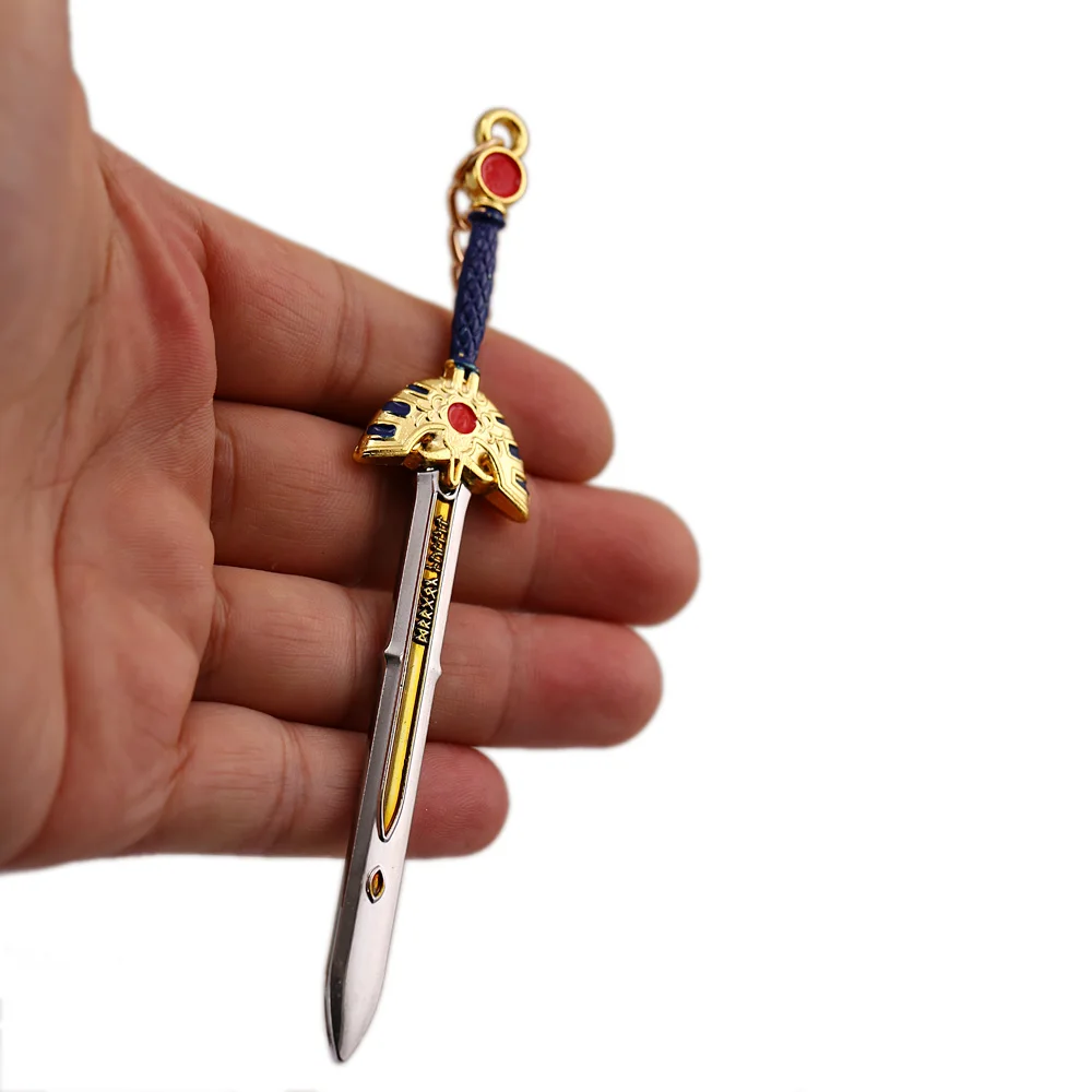 Julies ИГРЫ Dragon Quest брелок дорожон Kuesuto воин 12 см с металлическими заклепками Туфли