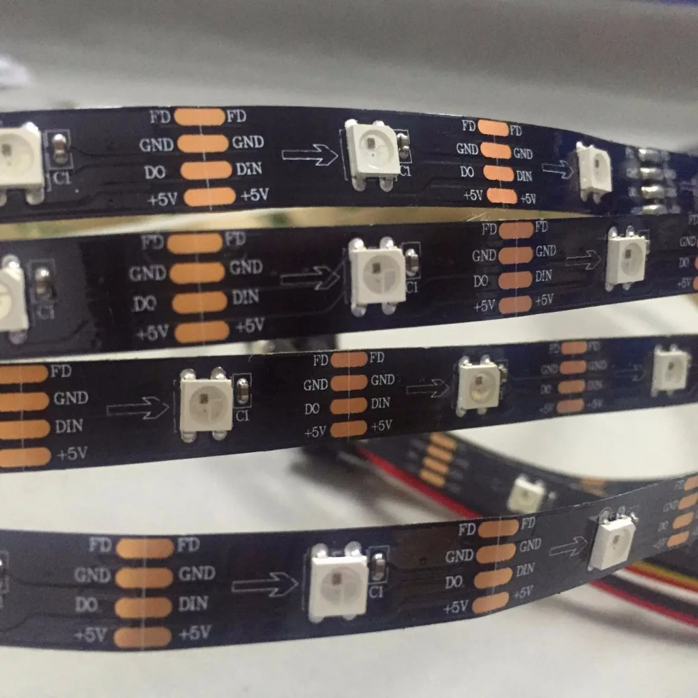 4 провода (с возвращенным сигналом) адресуемые 5 м 30 светодиодов/м DC5V SK6812