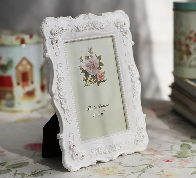 Фоторамка в пасторальном стиле с изображением белой розы | Дом и сад