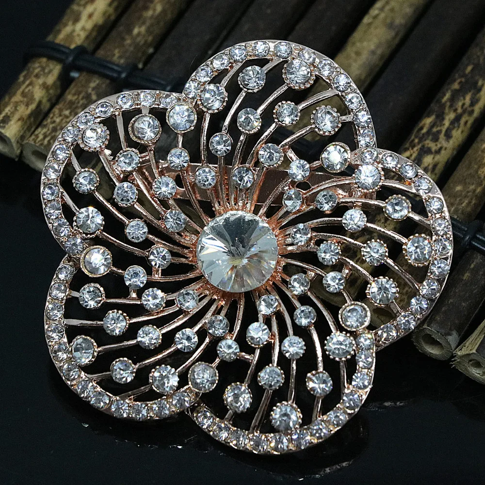 Женская Брошь с крупным цветком брошь золотого цвета бусинами и кристаллами