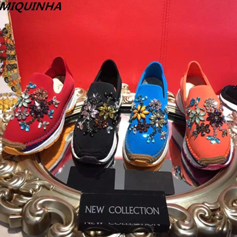 Горячая Роскошный Дизайн Горный Хрусталь Женщины Мокасины Скольжения На Плести