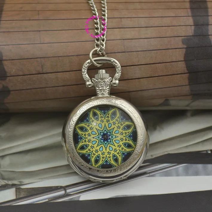 

Fashion Quartz Colorful Classic Flower Pocket Watch Necklace Woman Black Silver Round Convex Lens Glass Fob Watches Picture New