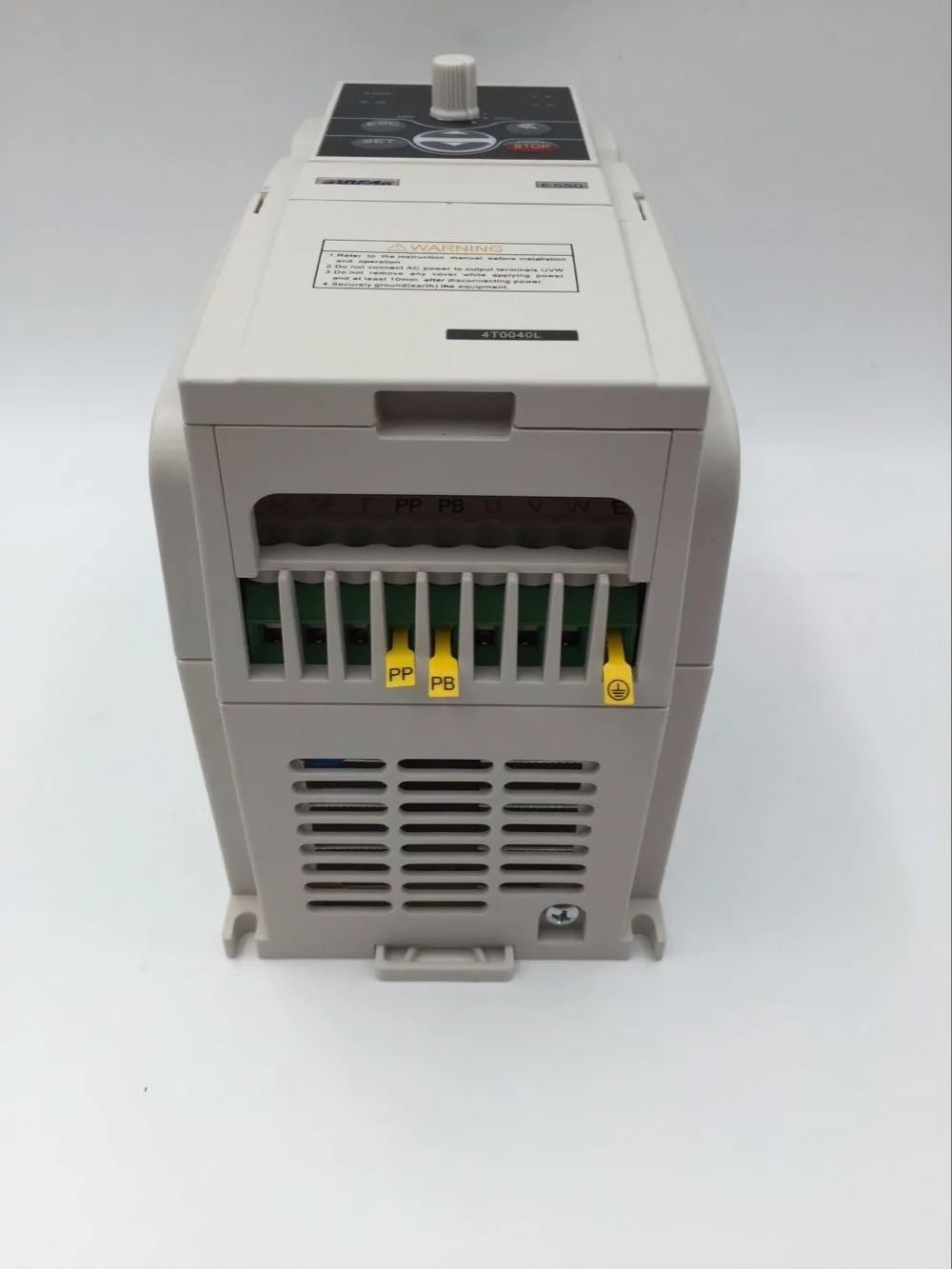 Электродвигатель шпинделя с водяным охлаждением 4.5KW ER20 380V 10A 400Hz фрезерный
