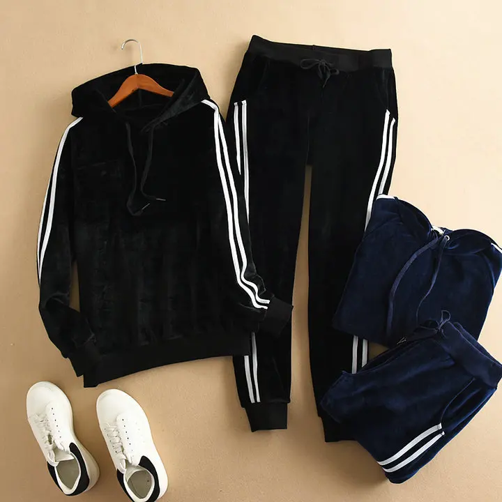 Осенне зимний модный повседневный костюм из двух предметов для отдыха с белыми