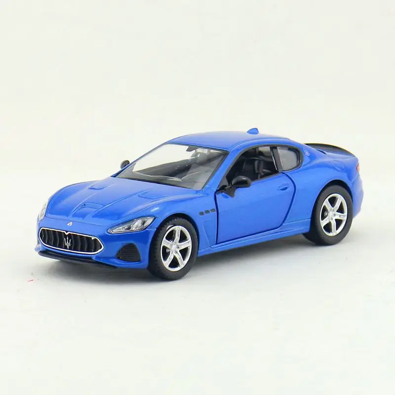 

Игрушечный автомобиль Maserati granтуризм GT в масштабе 1:36, модель RMZ с отлитыми дверями, открывающаяся обучающая коллекция, подарок для ребенка