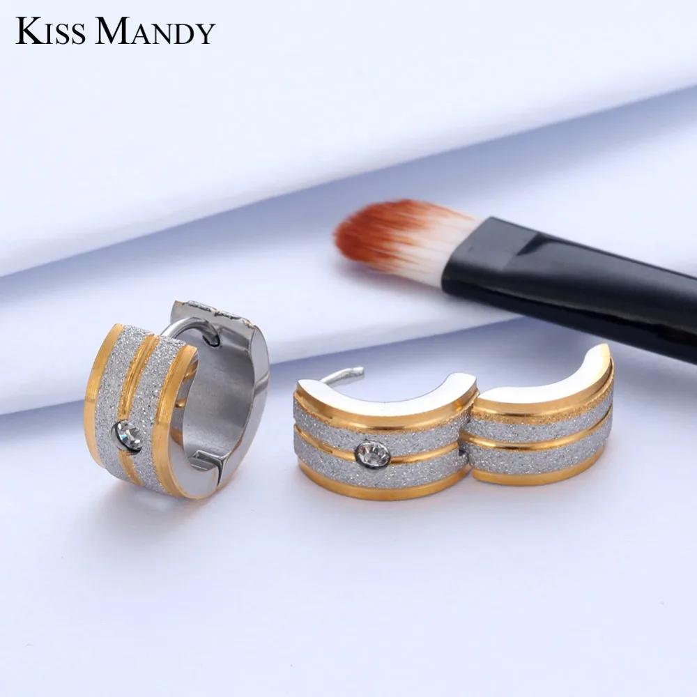 Женские серьги гвоздики с серебряным покрытием KISS MANDY маленькие циркониевые