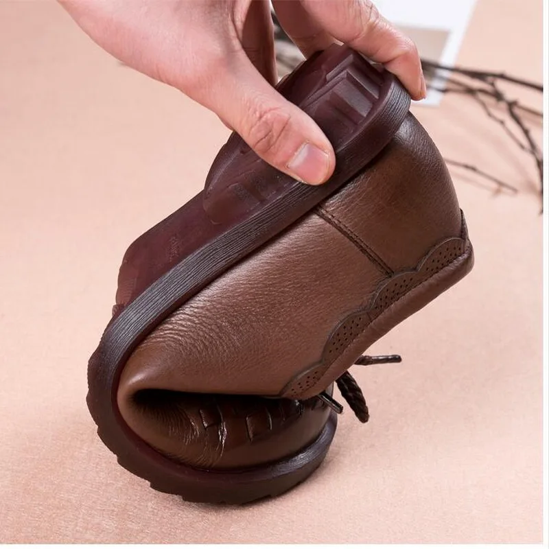 RUSHIMAN Women Genuine Leather Flat Shoes Lace-Up Moccasins Mother Soft Ladies Shoes hand-woven Flats Black Fashion Casual Women