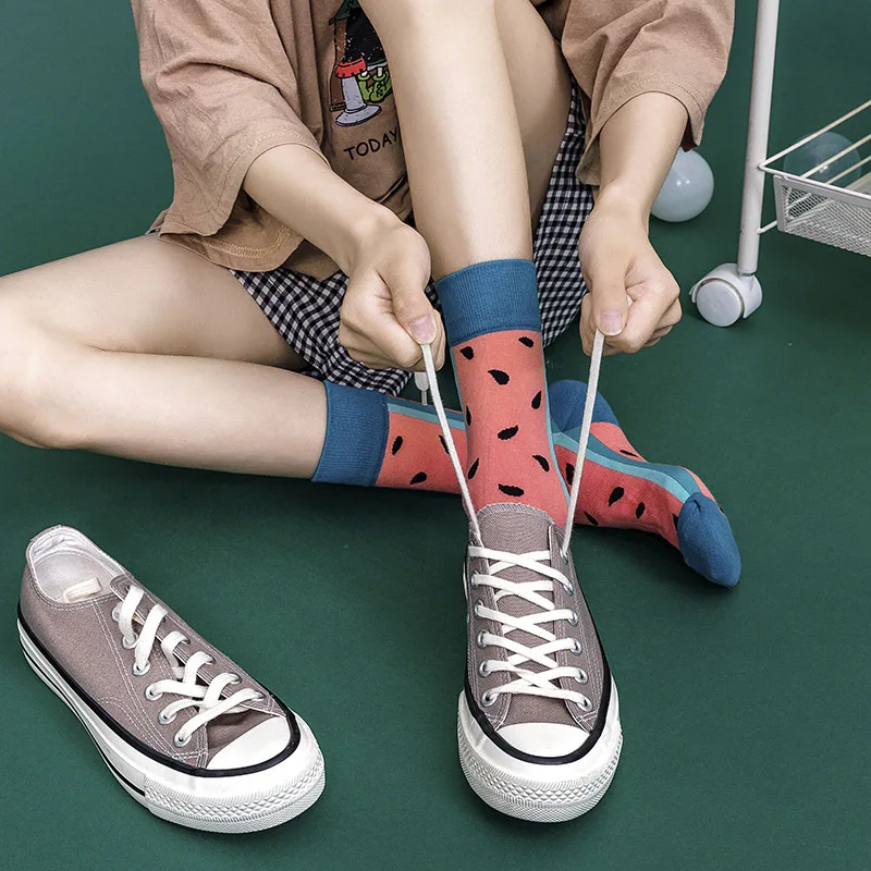 Модные женские хлопковые носки с принтом яркие забавные героями мультфильмов