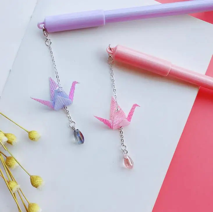 4 шт./компл. Kawaii 0,5 мм Лазерная красочные Бумага краны кулон гелевые ручки Канцелярия: ручка с подписью офиса и школы записи студенческие подарки