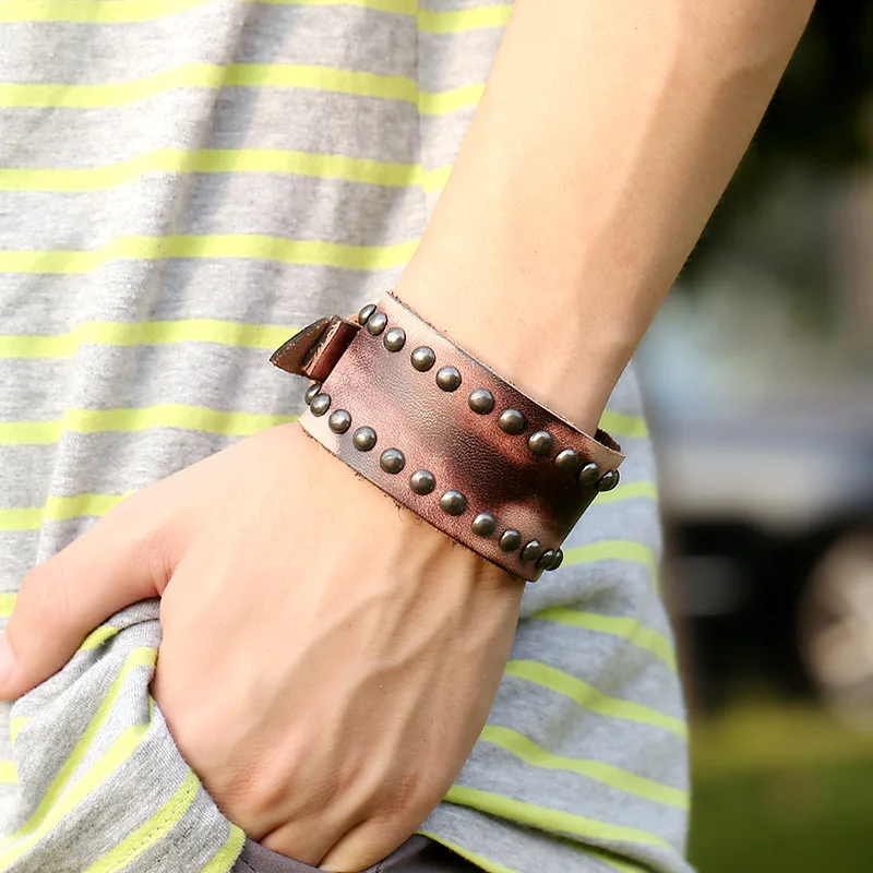 Мужской Байкерский браслет с заклепками коричневый кожаный широкий