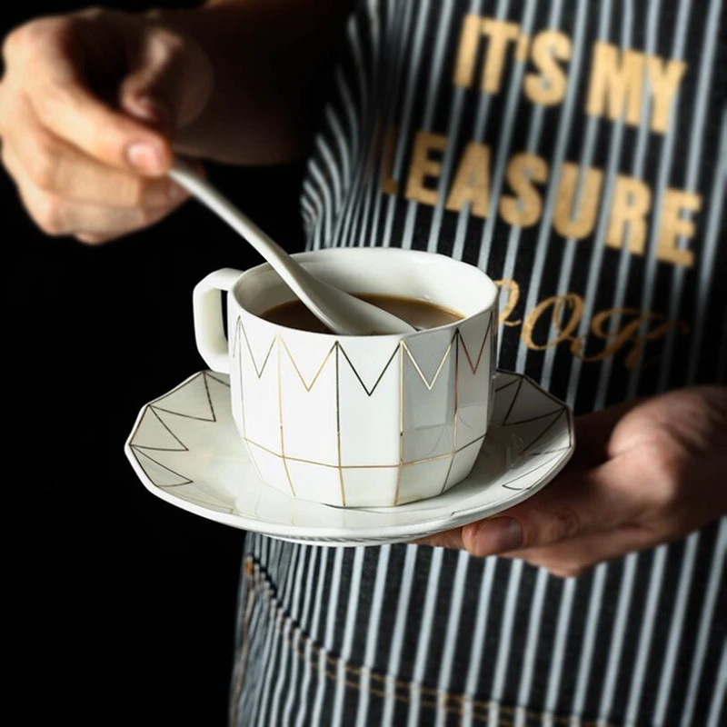 Креативный Европейский набор кофейных чашек британская семейная красная чайная