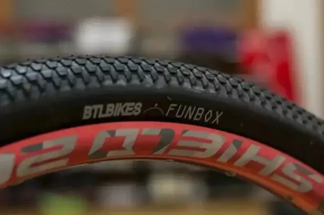 BTLBIKES FUNBOX 26x2 2 615 г складывающиеся шины MTB для прыжков грязи (цена за единицу) | Спорт