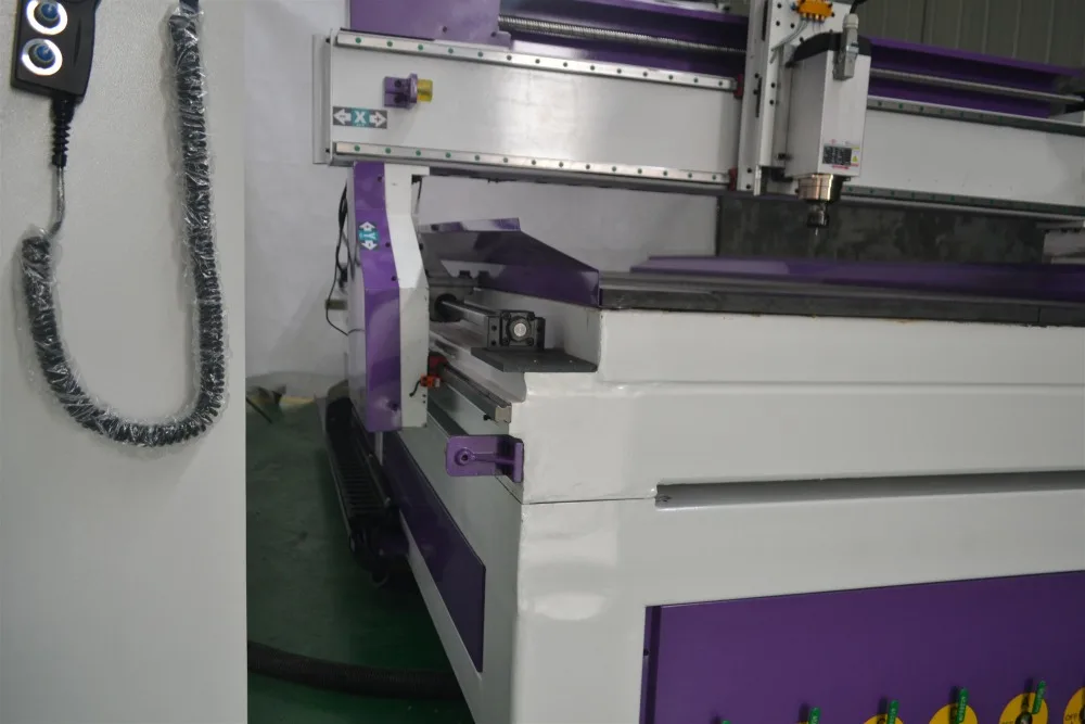 Фрезерный станок с ЧПУ LINTCNC 1325 для изготовления мебели из МДФ по дереву фрезерный