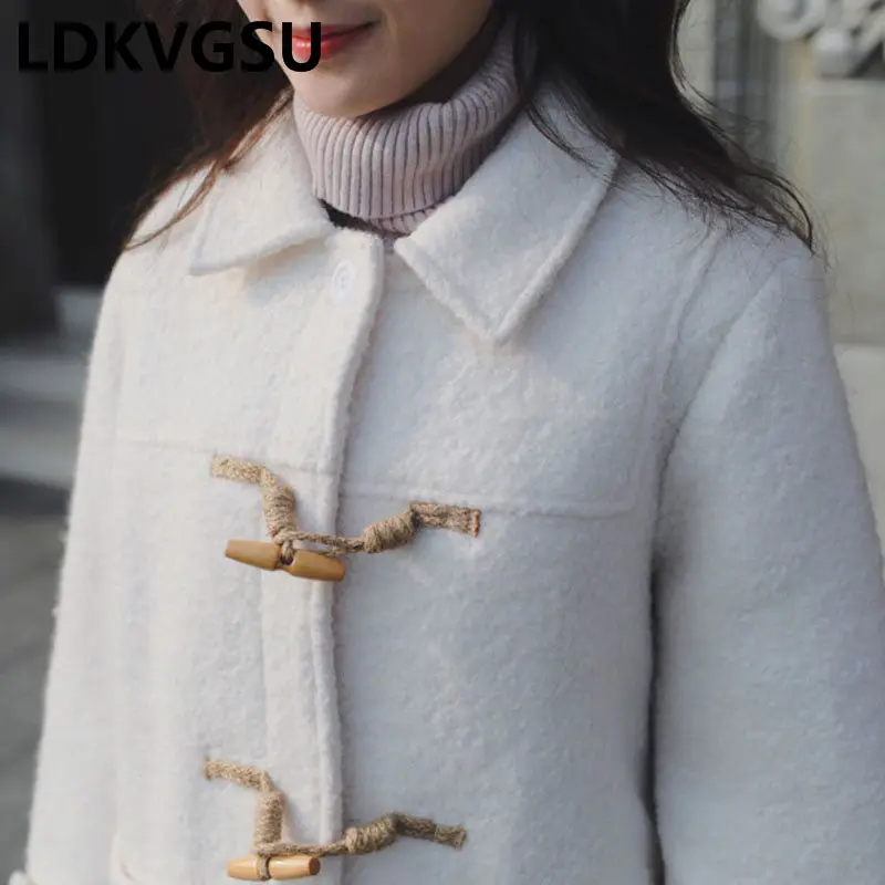 Hot Sale 2018 New White Thick Winter Women Woolen Cloth Coat Loose Horn Button Female Outercoat Fashion Lapel Wool Is950 | Женская