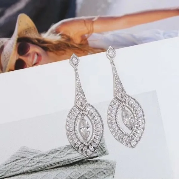 Женские длинные серьги-подвески с фианитом класса ААА