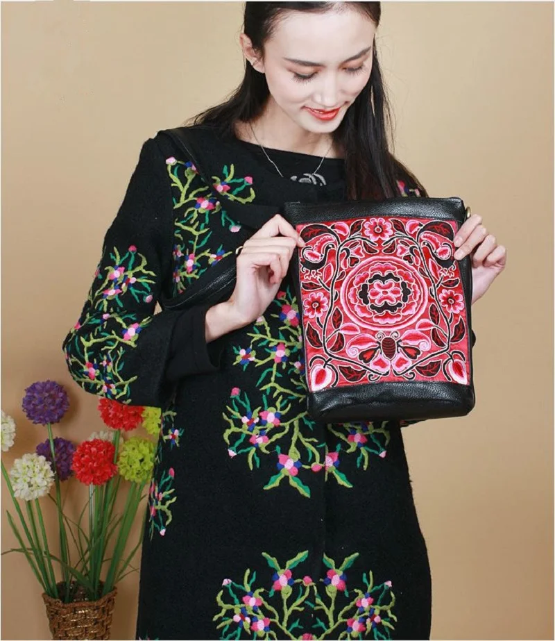 Кожа вышитые женщины Crossbody Сумка атласная Вышивка красивые модные женские туфли